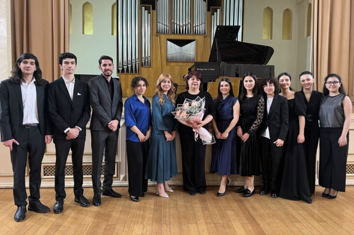 <p>“Dünya azərbaycanlılarının Həmrəylik günü”nə həsr olunmuş konsert keçirildi +FOTO=15</p>