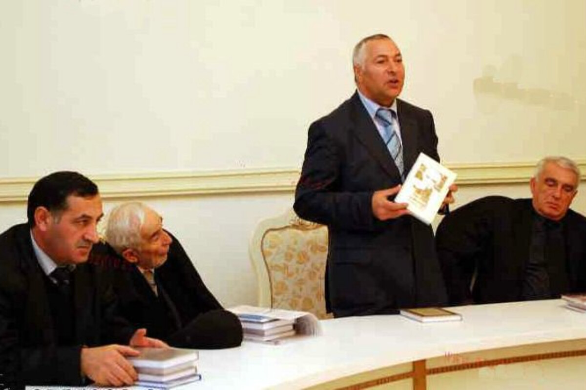 <p>Asif Rüstəmli: DOST İTKİSİ</p>
