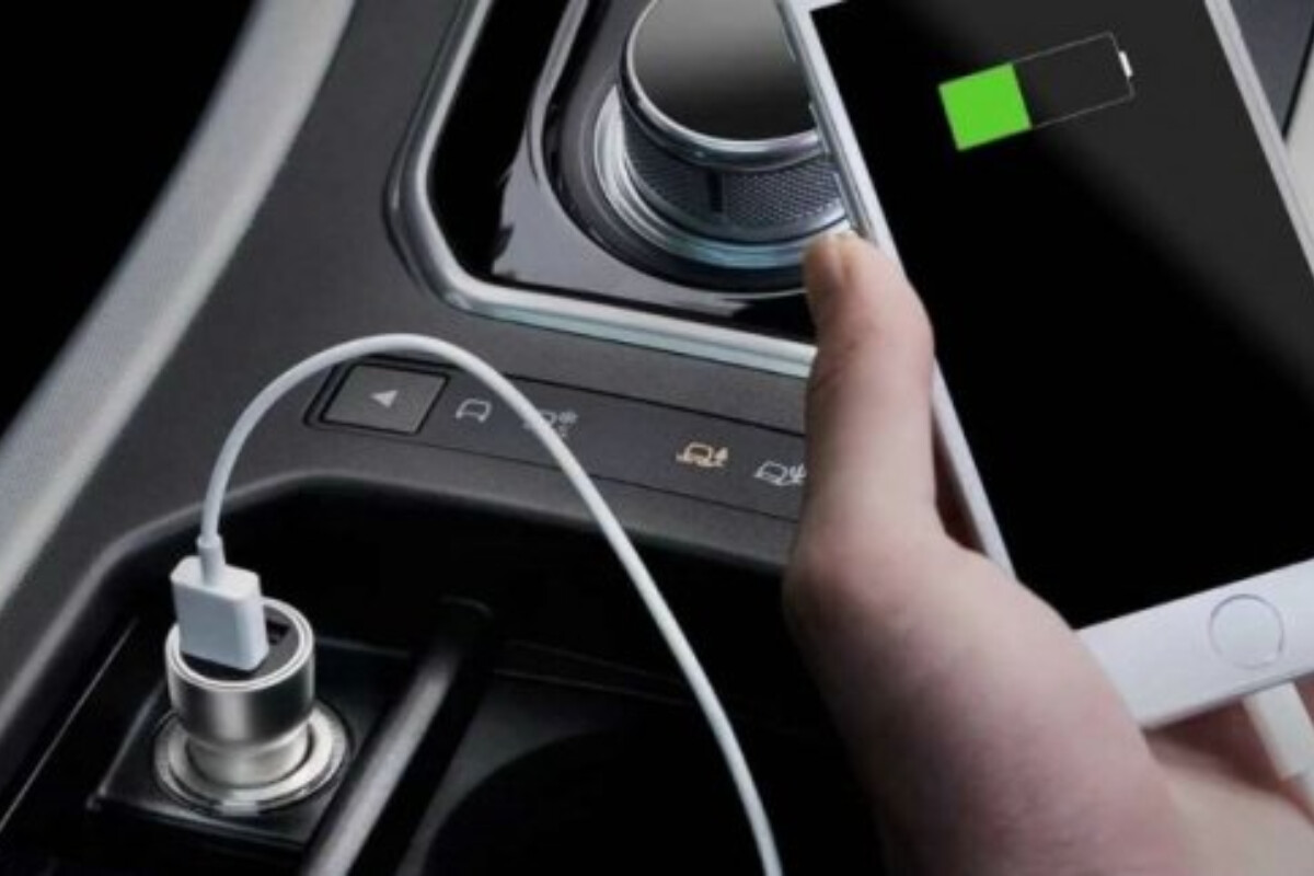 <p>USB adapter maşınınıza zərər verə bilər</p>