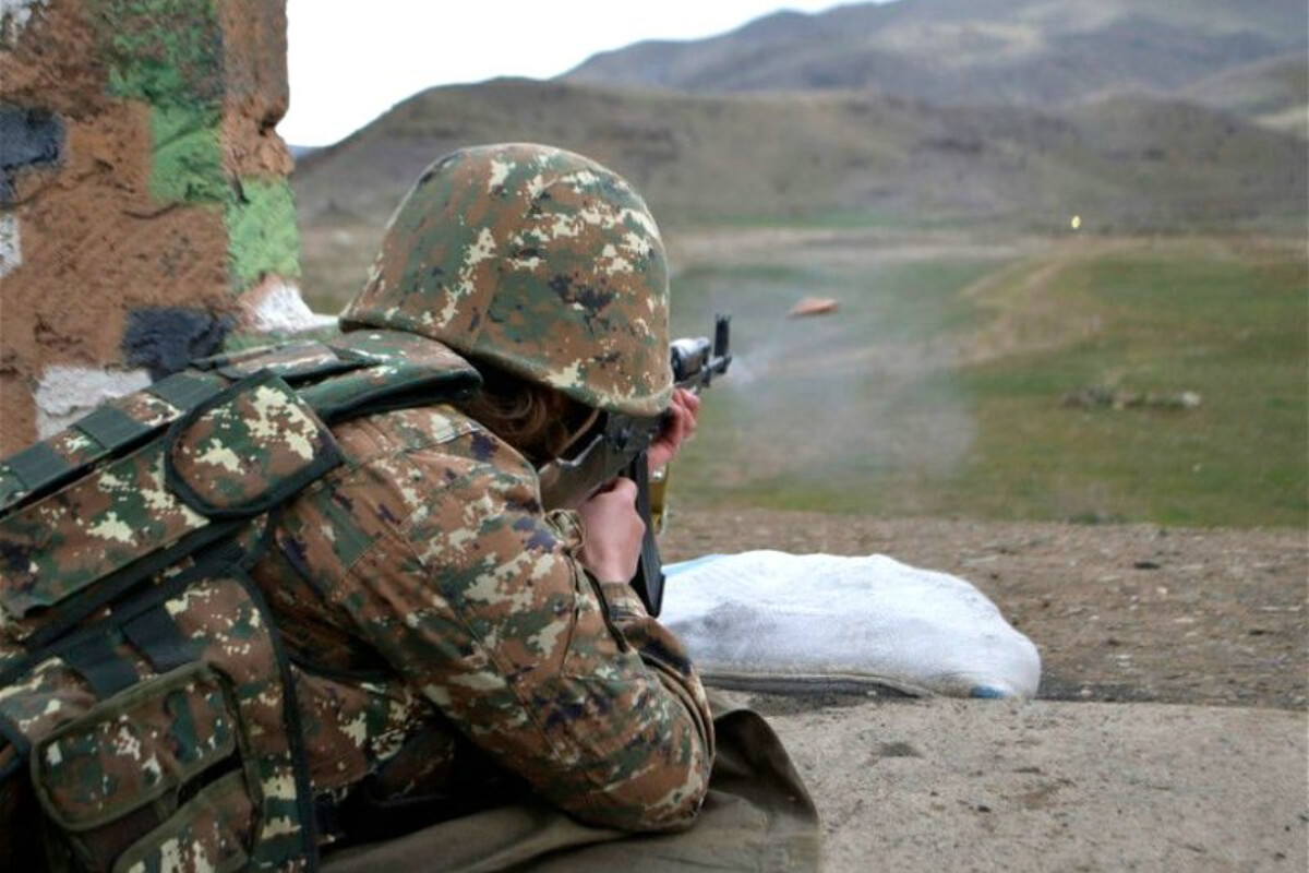 <p>Ermənilər mövqelərimizi atəşə tutdu - hərbçimiz yaralandı</p>