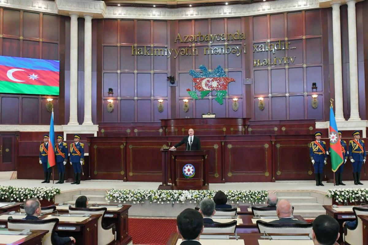 <p>İlham Əliyevin andiçmə mərasimi keçirilib</p>