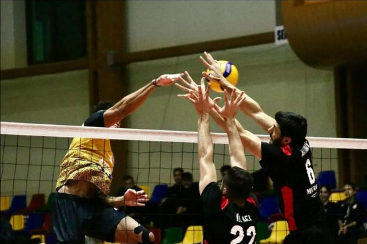 <p>16 yaşlı voleybolçu oğlanların Azərbaycan birinciliyində...</p>