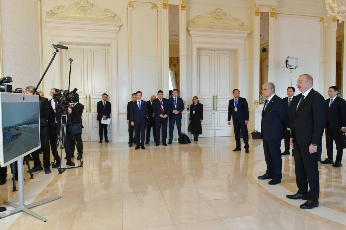 <p>Prezidentlər Çindən Bakıya konteyner qatarının gəlişini...</p>