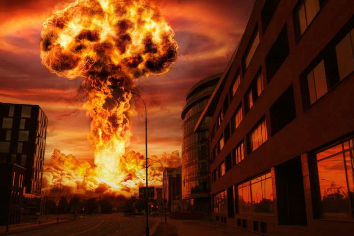 <p>Xirosimada atom bombasının partlaması və...</p>