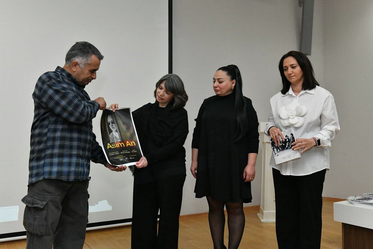 <p>“Asim An” sənədli filminin təqdimatı oldu</p>