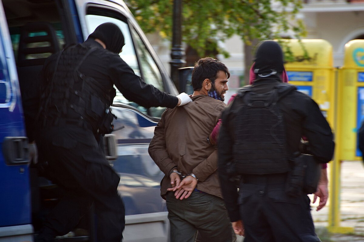 <p>Türkiyədə ondan çox İŞİD ortağı saxlanılıb</p>