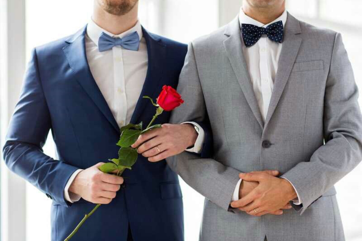 <p>Parlament eynicinsli nikah qanununu TƏSDİQLƏDİ</p>