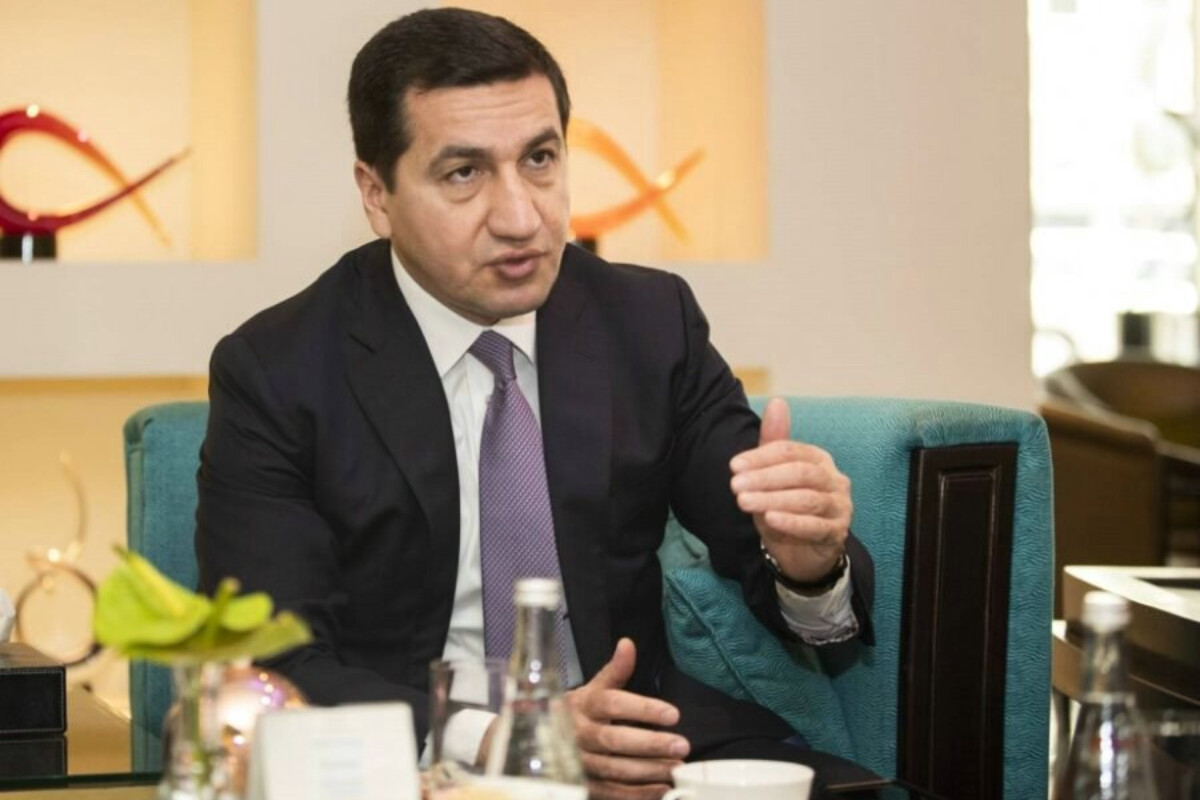 <p>Hikmət Hacıyev: Azərbaycan və Ermənistan sülhə yaxındır</p>