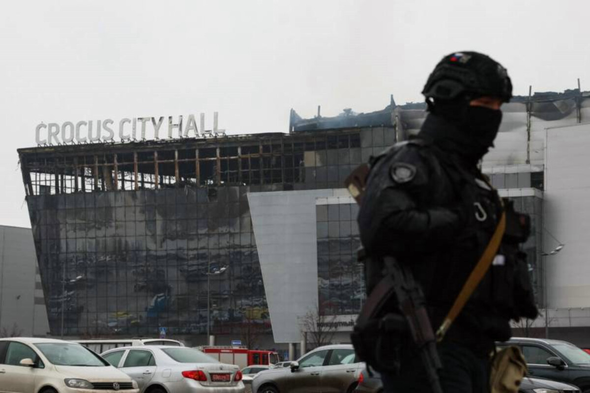 <p>"Crocus City Hall"a keçid bağlandı</p>
