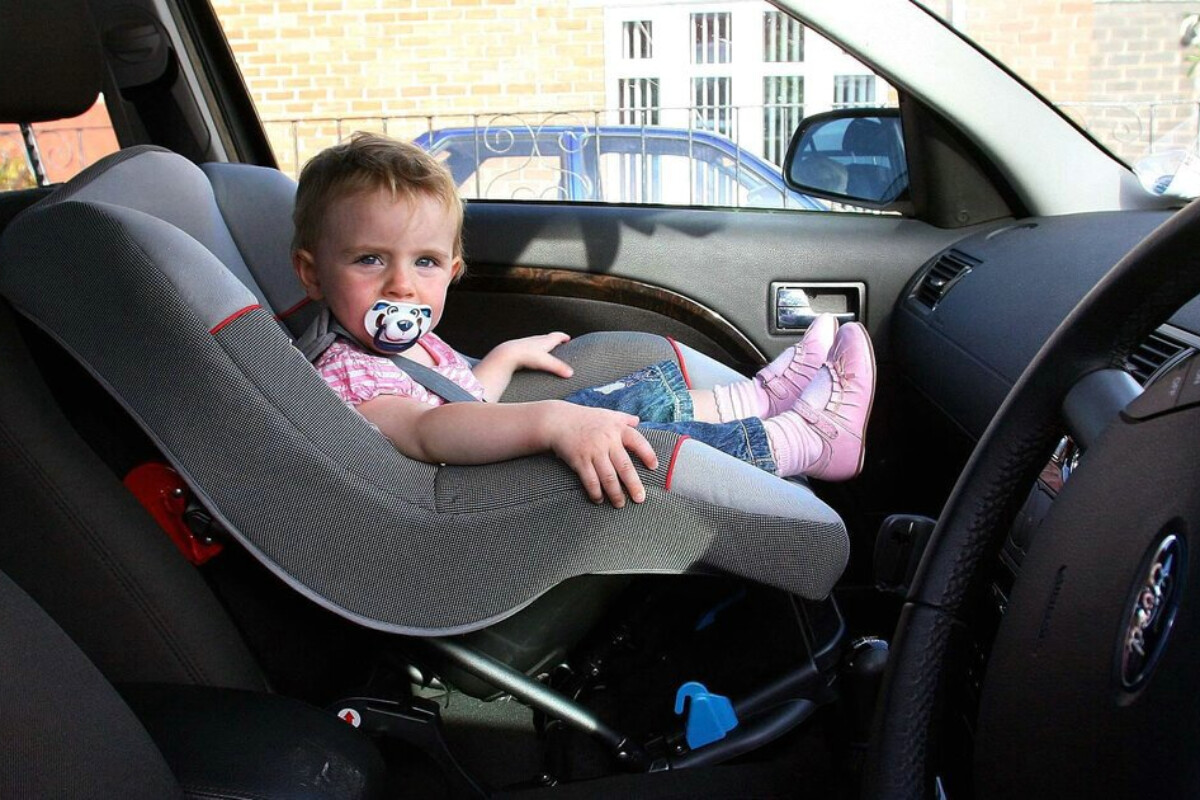 <p>Hansı avtomobil oturacağı uşaqları öldürür?</p>