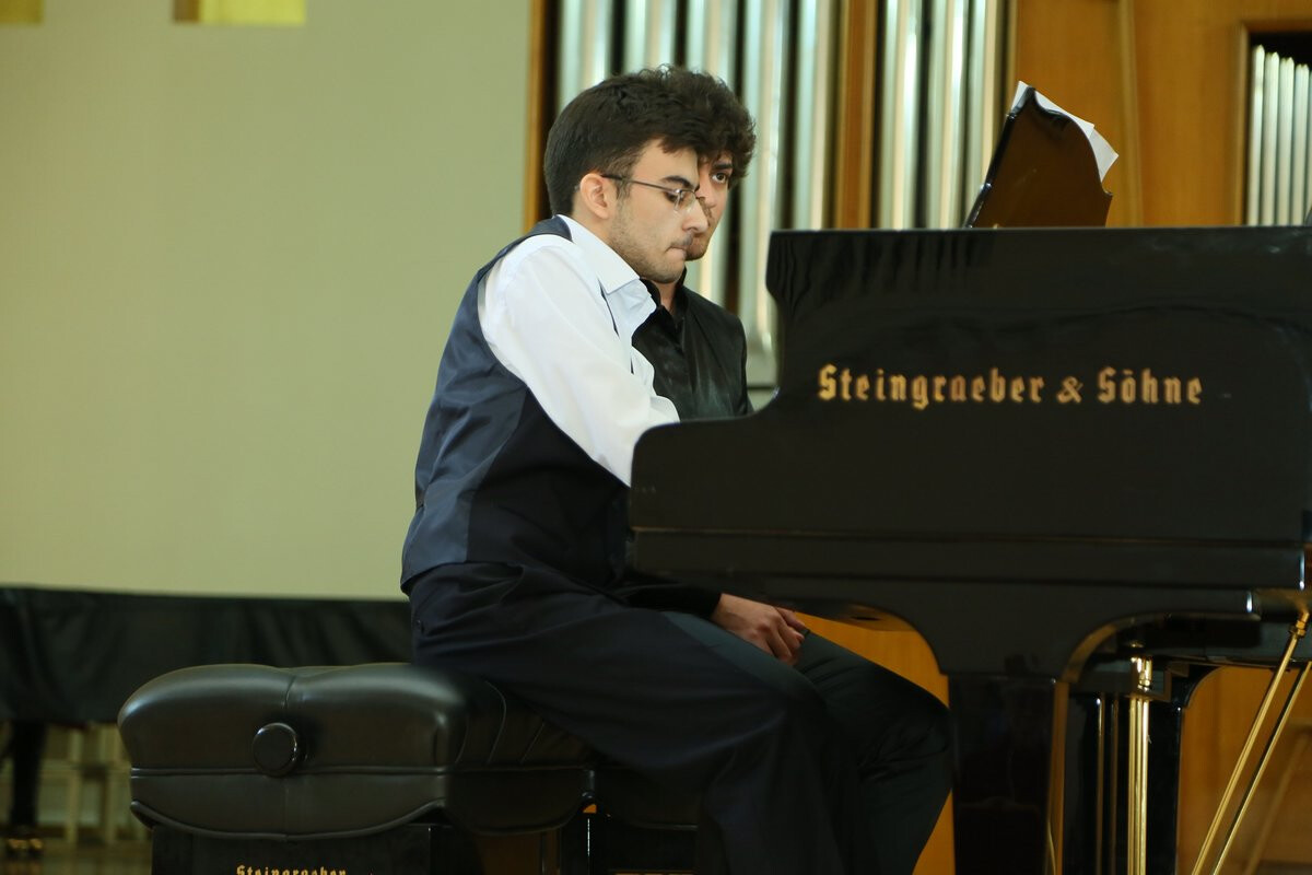 <p> BMA-nın tələbərinin hesabat konserti keçirildi</p>