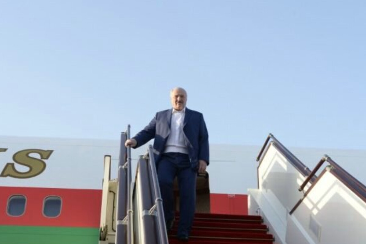 <p>Lukaşenko Azərbaycana gəldi</p> 