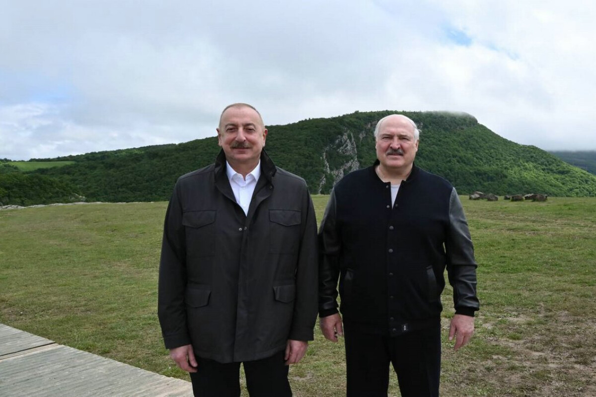 <p>Dövlət başçıları Cıdır düzündə olublar</p>