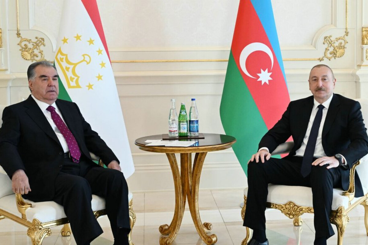 <p>İlham Əliyevin Emoməli Rəhmon ilə təkbətək görüşü olub</p>