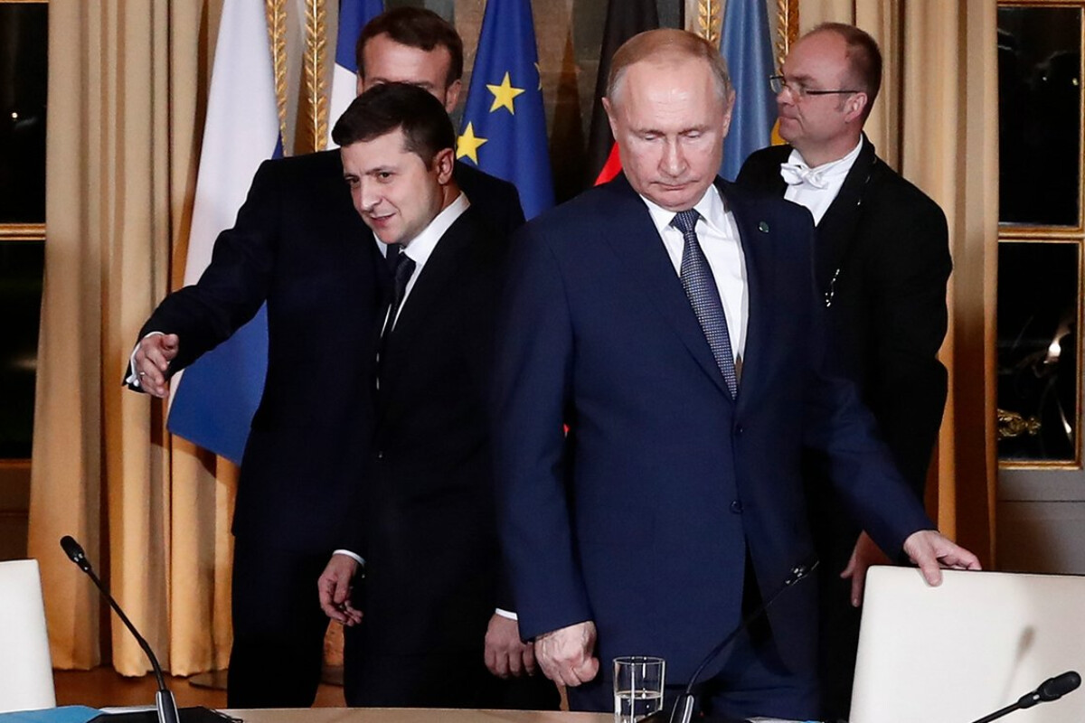 <p>Putin: Zelenskinin legitimliyi başa çatıb</p>