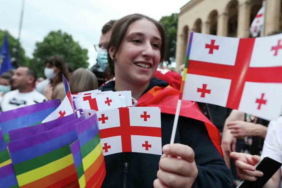<p>Gürcüstan LGBT təbliğatını qadağan etmək istəyir</p>