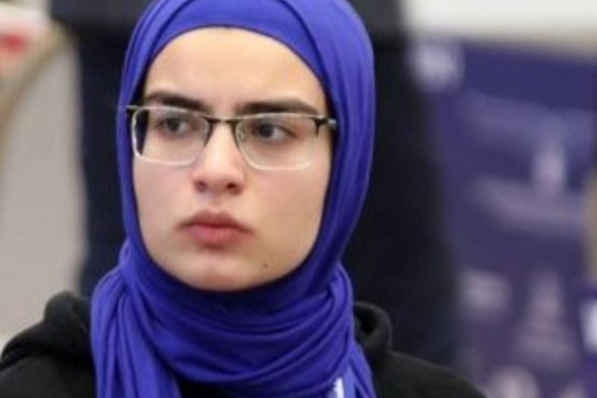 <p>Gənc şahmatçımız Ayan Allahverdiyeva dünya çempionatında üçüncü olub</p>