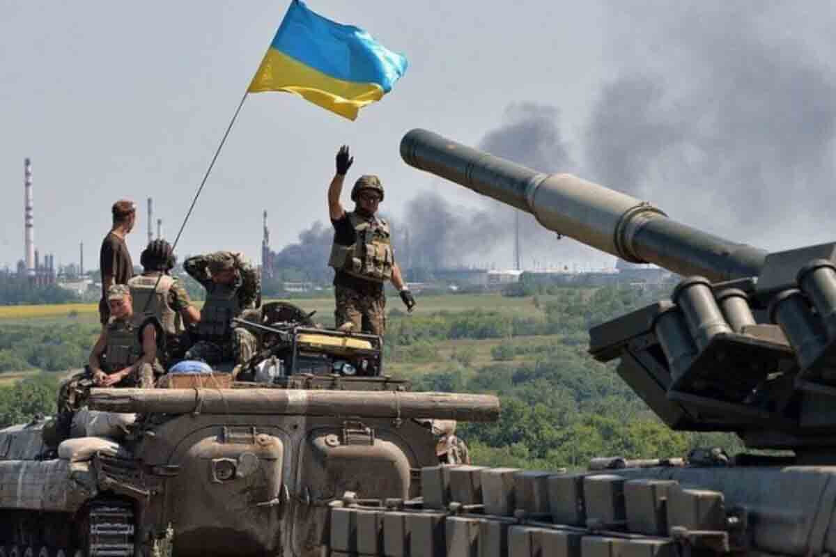 <p>Ukrayna Belarusa zərbə endirə bilər</p>