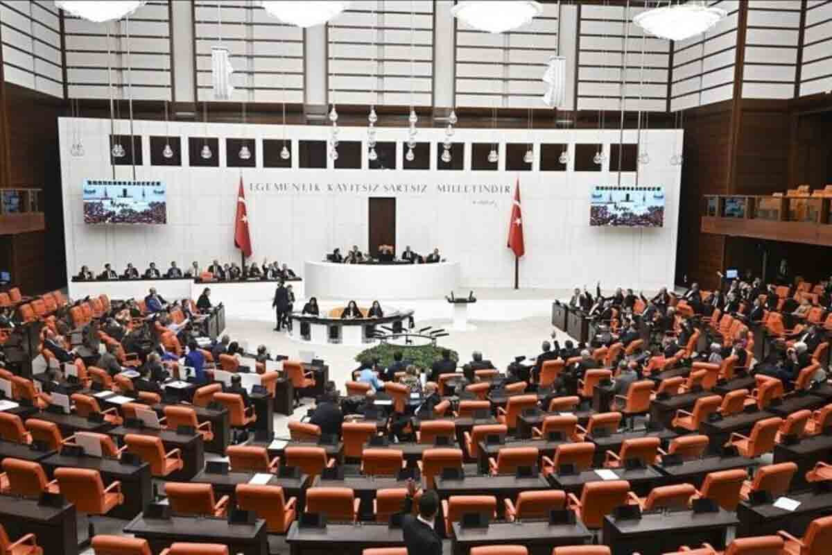 <p>Türkiyə parlamenti İsrailin Rəfah şəhərinə hücumlarını pisləyən qətnamə qəbul edib</p>