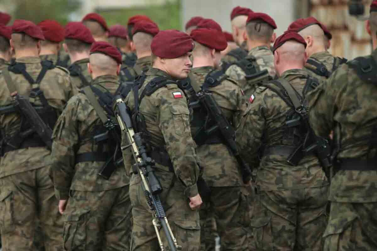 <p>Polşa Ukraynaya hərbi personal göndərməyi düşünür</p>