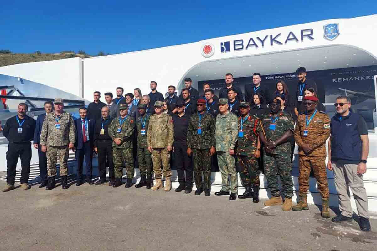 <p>Müdafiə Nazirliyinin rəhbər heyəti Türkiyədə "Doğanbey" təlim sahəsində olublar</p>