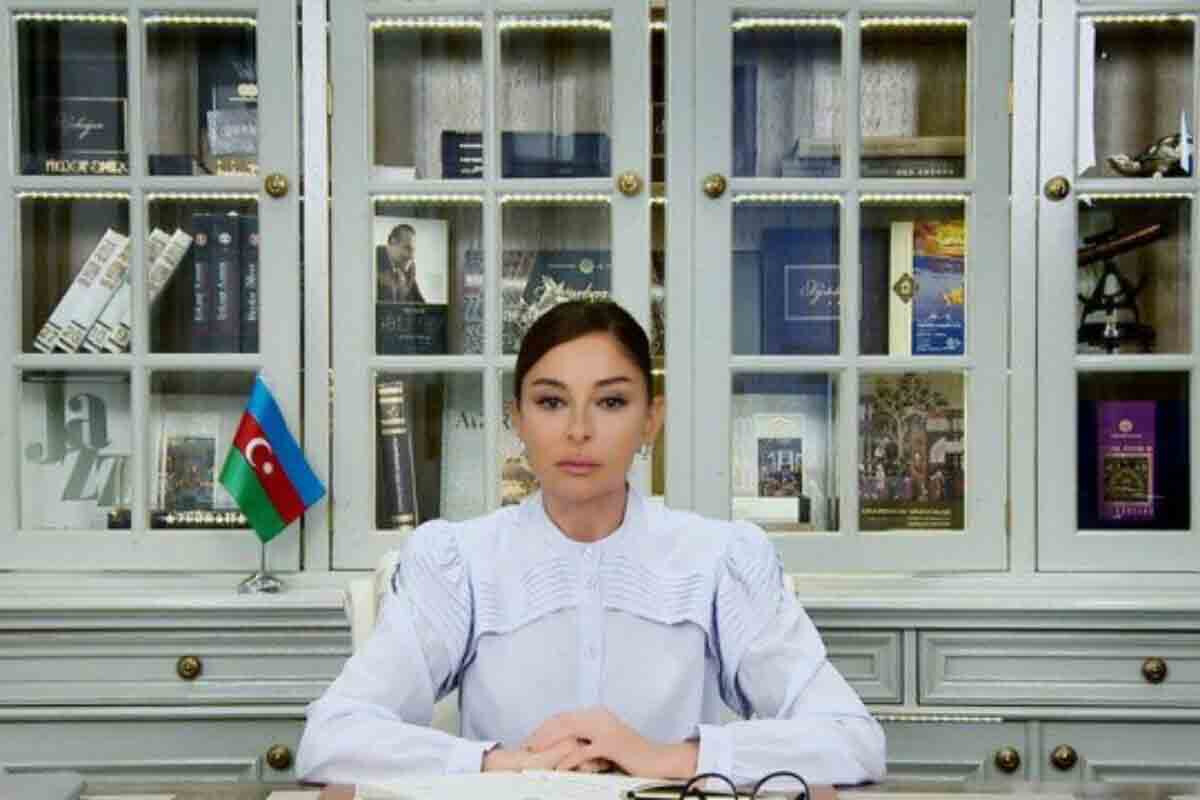 <p>Mehriban Əliyevadan Müstəqillik Günü ilə bağlı PAYLAŞIM</p>