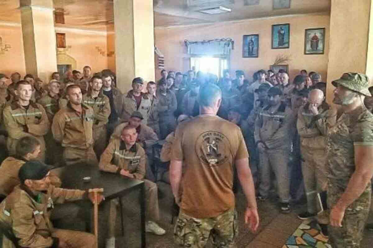 <p>Ukrayna ordusu həbsxanadan könüllü əsgərlər cəlb edir</p>