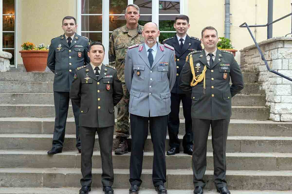 <p>Azərbaycan və Almaniya hərbi nümayəndələrinin ekspert görüşü keçirilib</p>