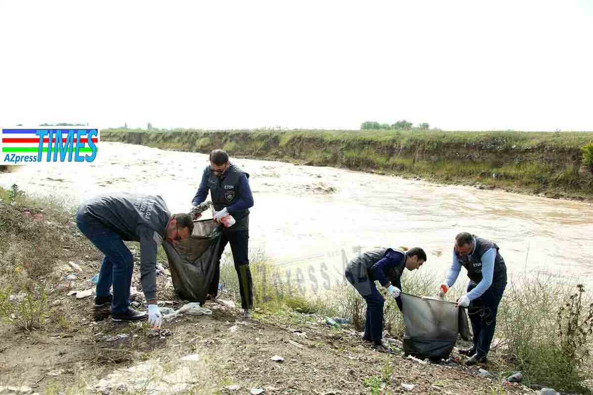 <p>Ağcabədidə daha bir təmizlik aksiyası həyata keçirilib</p>