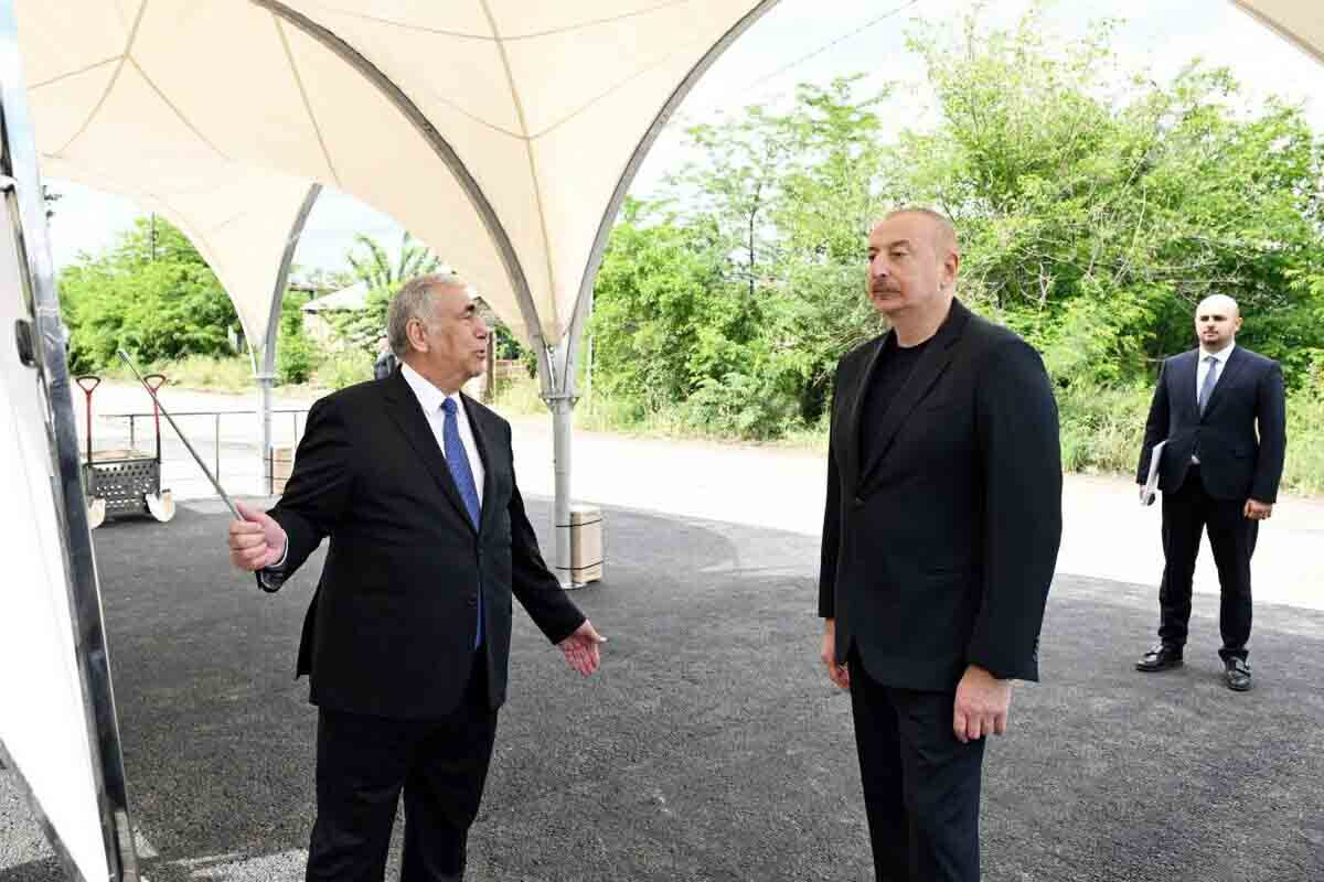 <p>Zəngilan şəhərinin daxili yol-kommunikasiya şəbəkəsinin təməli qoyulub</p>