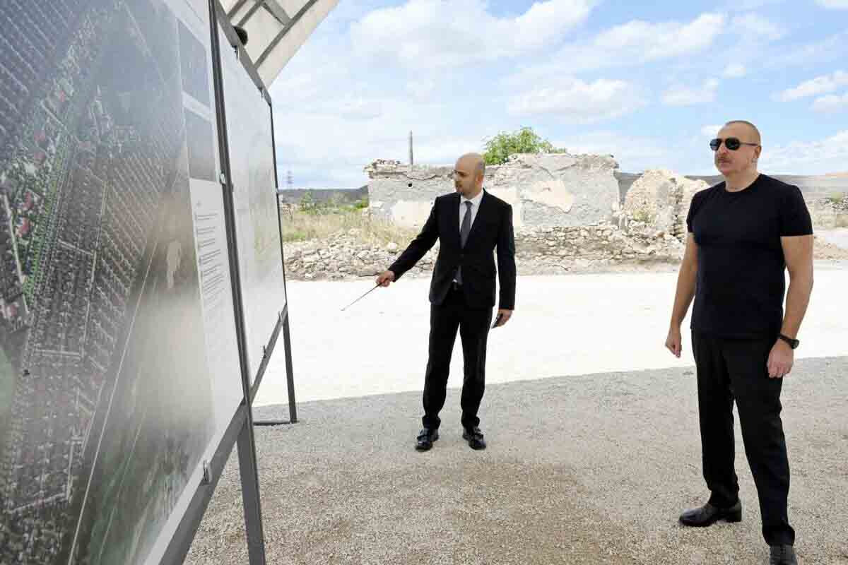 <p>Prezident Cəbrayıl rayonunun Karxulu kəndinin təməlini qoyub</p>