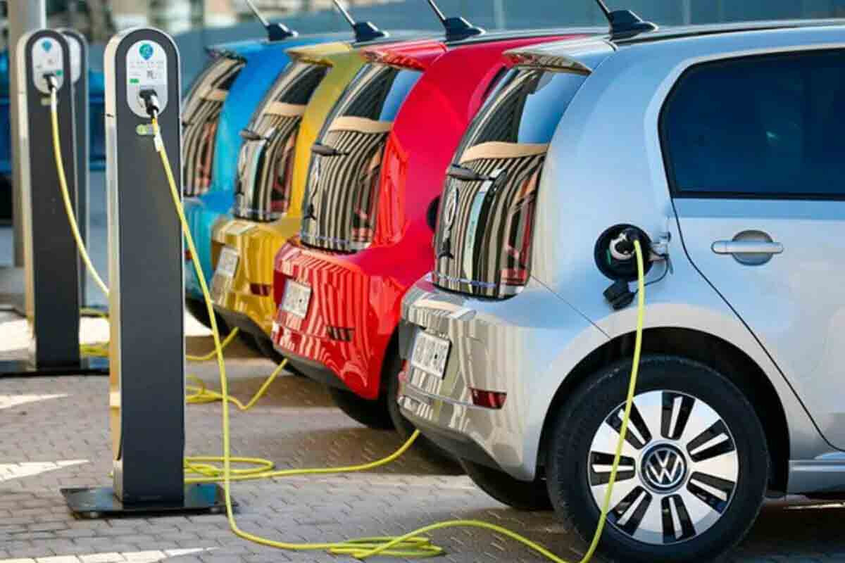<p>Uşaqlı ailələr üçün uyğun olan elektrikli avtomobillər</p>