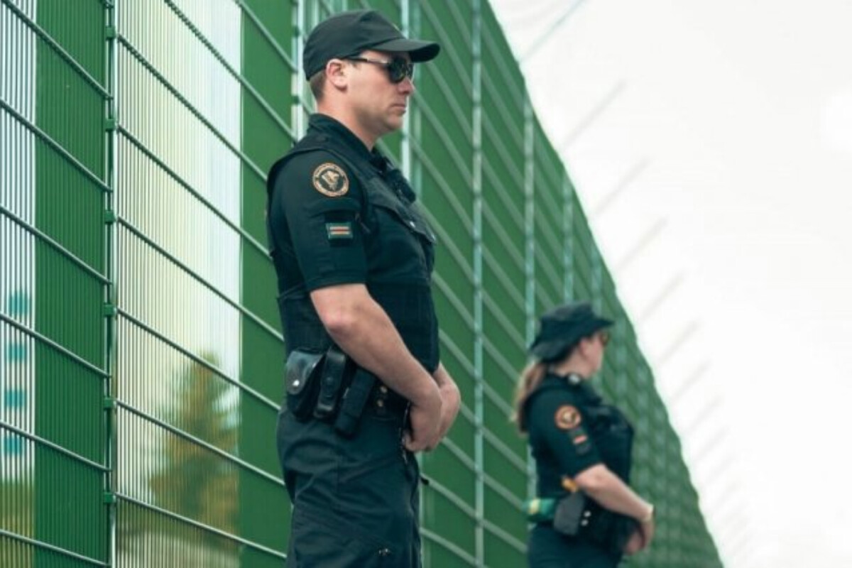 <p>Finlandiya Rusiya ilə sərhəddə qaçqınların qovulması haqqında qanunu təsdiqləyib</p>