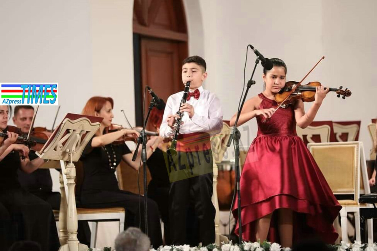 <p>Bülbül adına orta ixtisas musiqi məktəbinin yaranmasının 95 illik yubileyinə həsr olunmuş konsert</p>