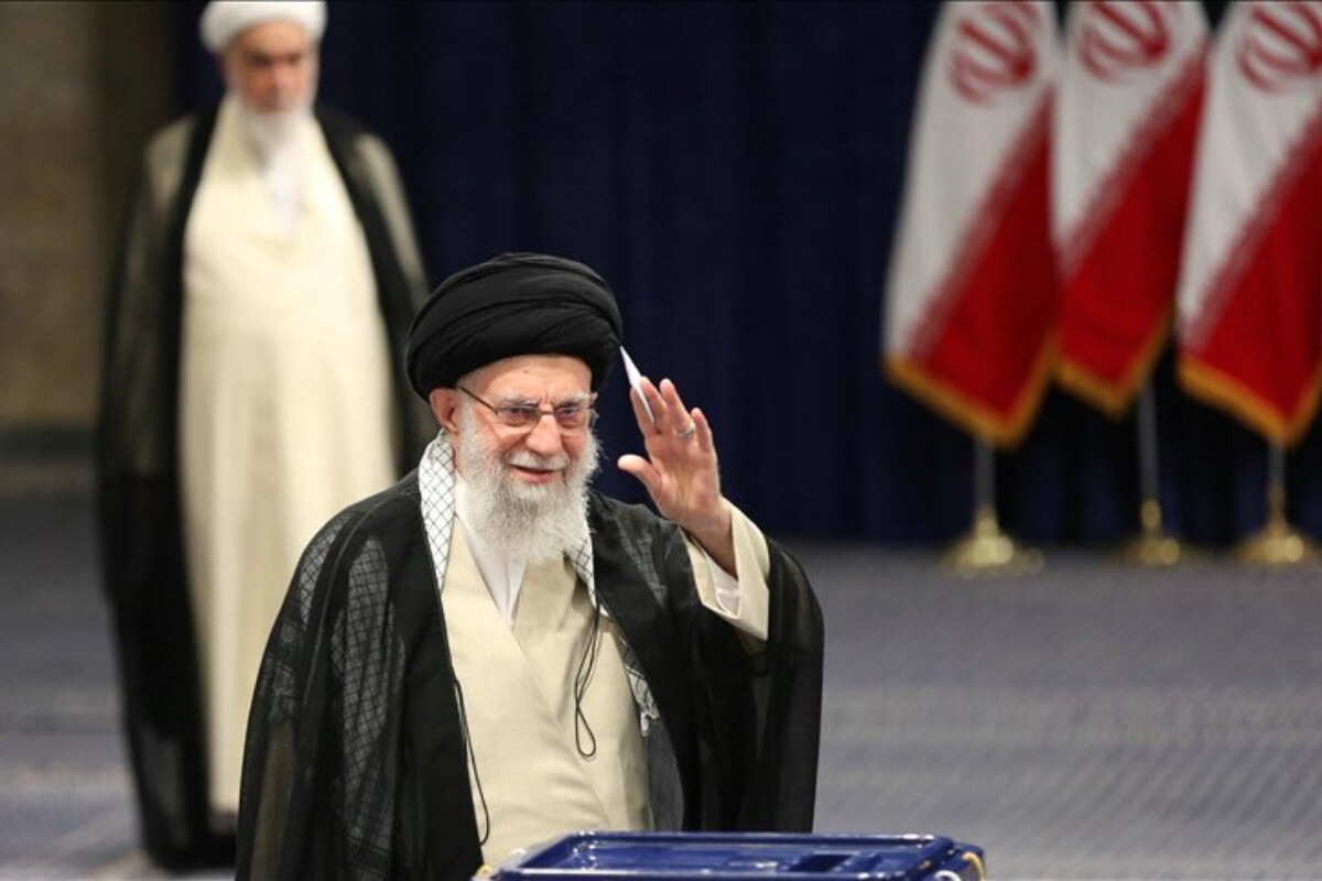 <p>İranın ruhani lideri sakinləri səsvermədə iştirak etməyə çağırıb</p>