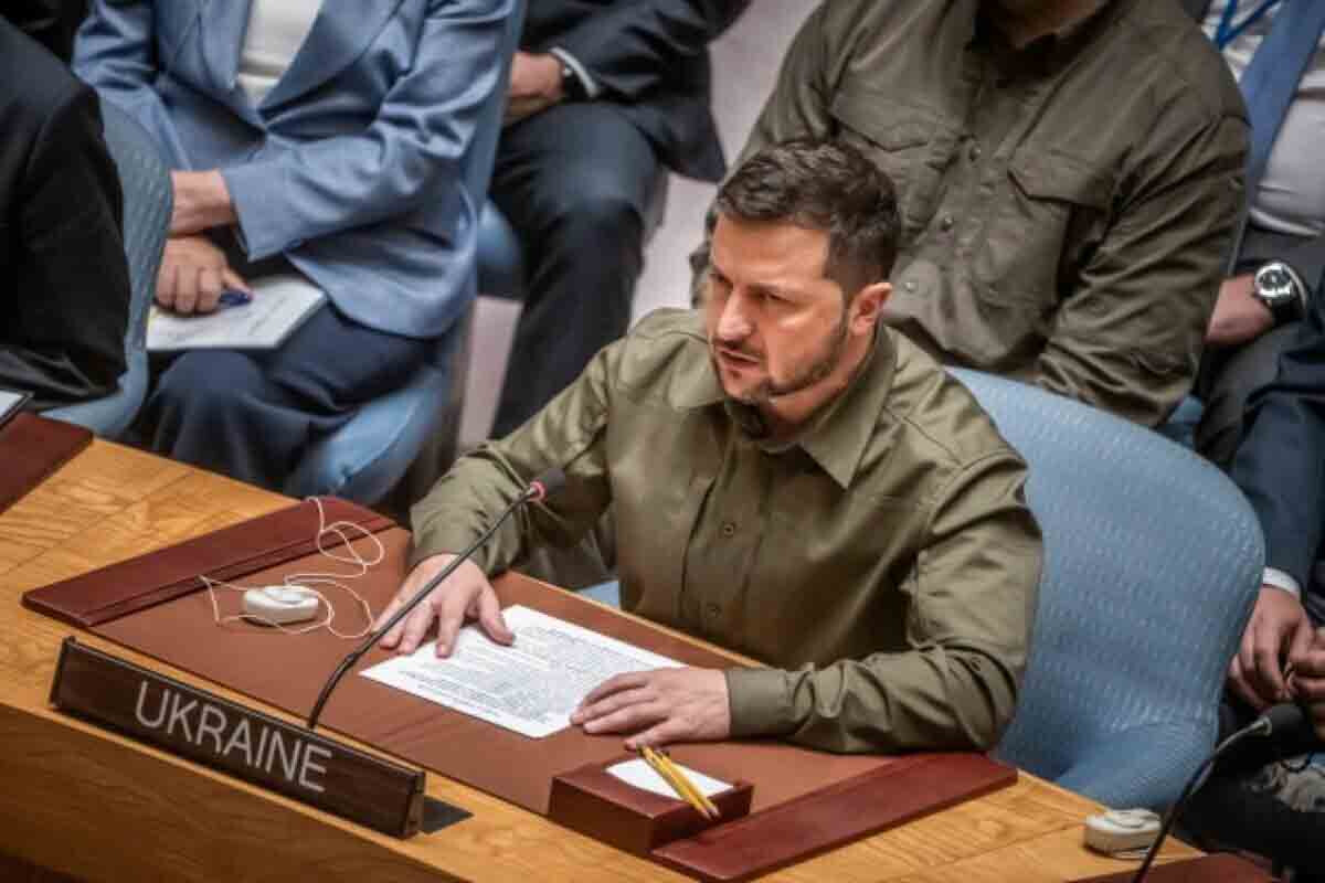 <p>Zelenski Rusiya hücumlarına görə təcili Təhlükəsizlik Şurasını çağırıb</p>