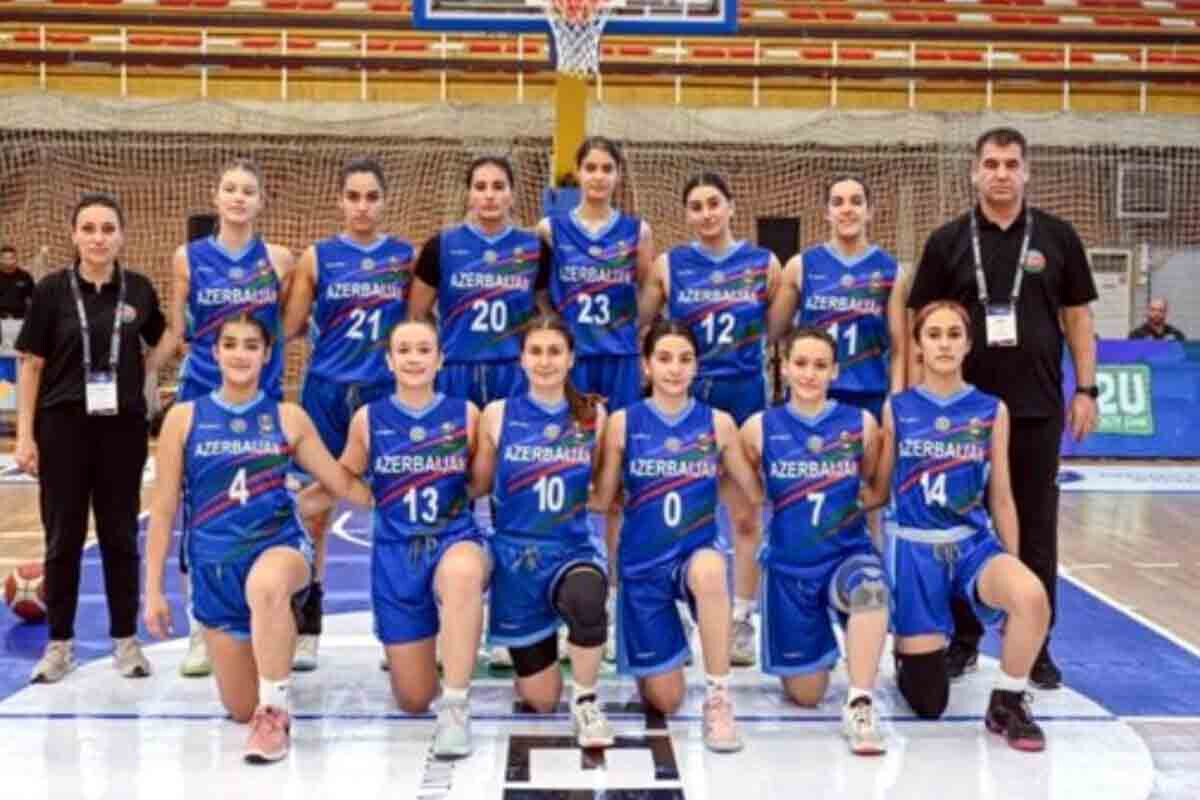 <p>Qızlardan ibarət U-18 basketol millimiz AÇ-da Gürcüstanla üzləşəcək </p>