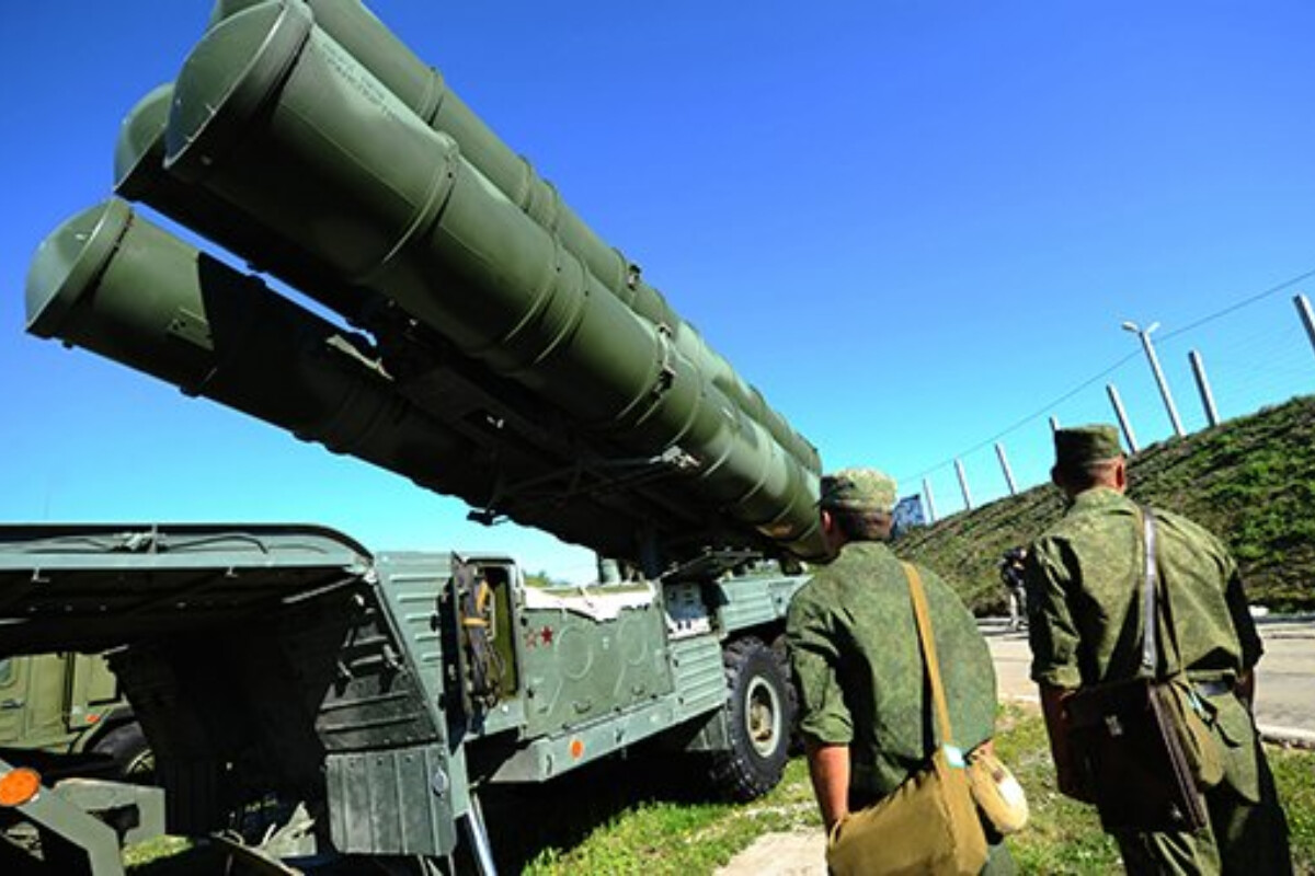 <p>Türkiyə hava hücumundan müdafiə sisteminə Rusiyanın S-400-lərini daxil edə bilər</p>