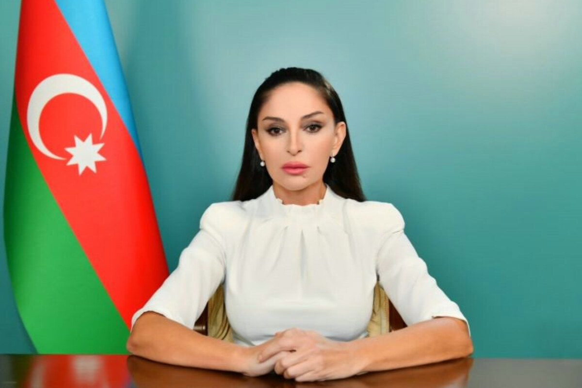 <p>Mehriban Əliyeva “Sea Breeze”də məktəb və hotelin açılışı ilə bağlı paylaşım edib</p>