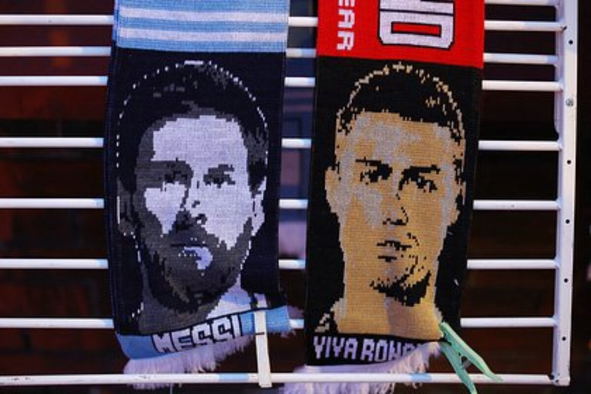 <p>Messi və Ronaldo 2003-cü ildən bəri ilk dəfə Qızıl top nominasiyalarından kənarda qalıblar</p>
