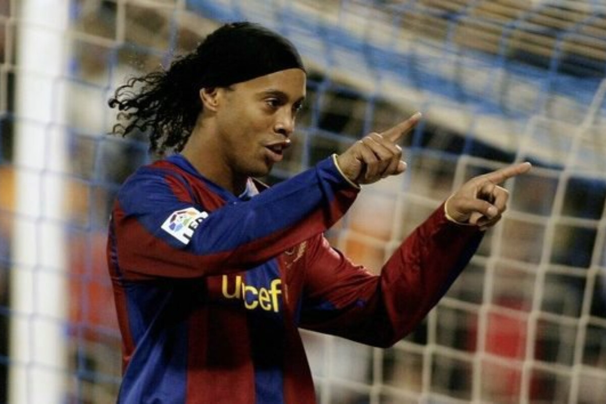 <p>Ronaldinyo Amerika futbol klubunun ortaq sahibi oldu</p>