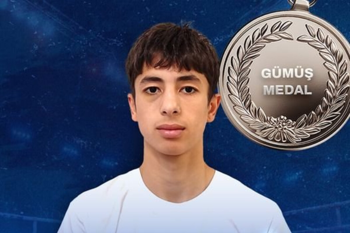 <p> Bilalhəbaşi Nəzərov gənclərin dünya çempionatında ikinci olub</p>