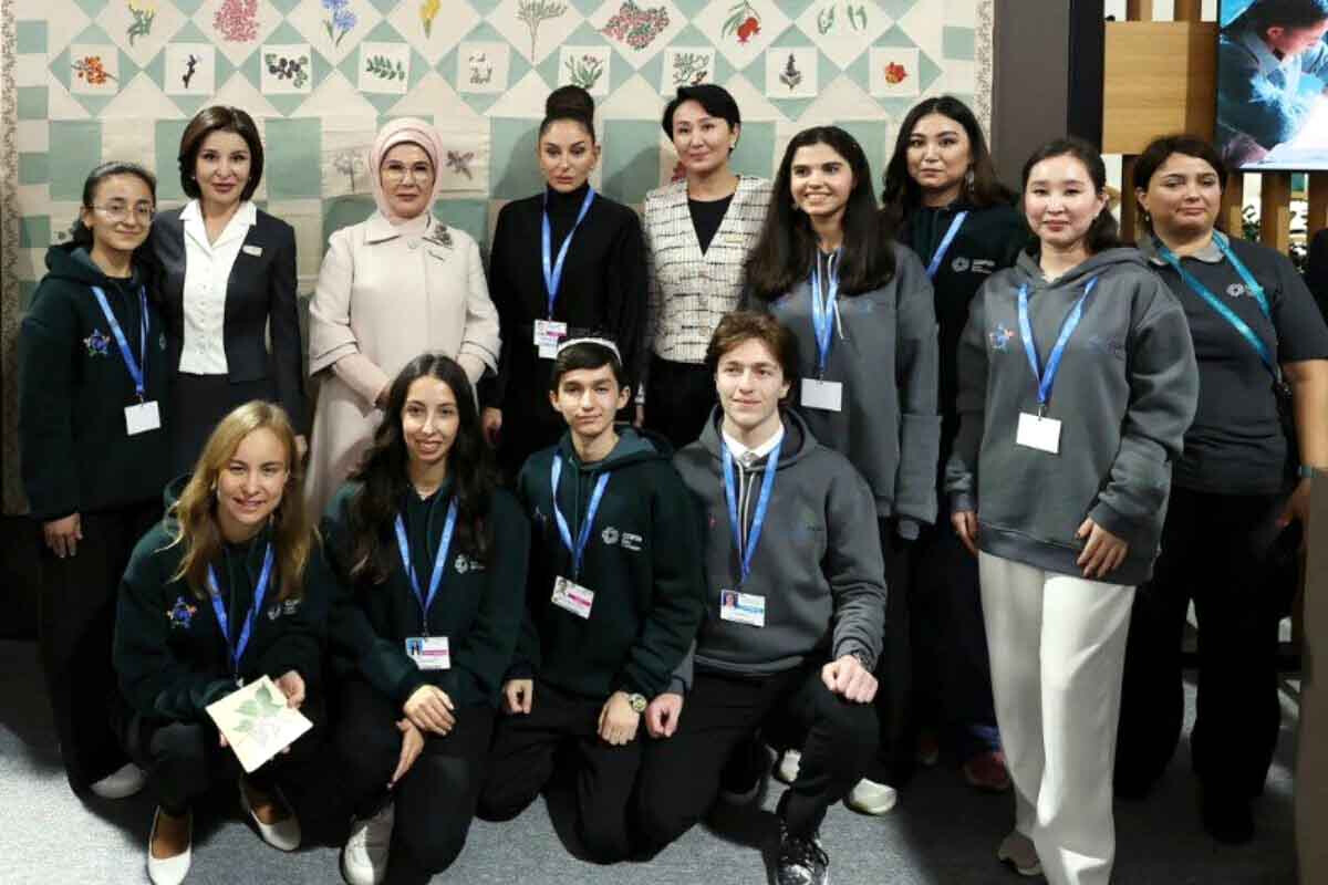 <p>Əminə Ərdoğan Mehriban Əliyeva ilə görüşündən paylaşım etdi</p>