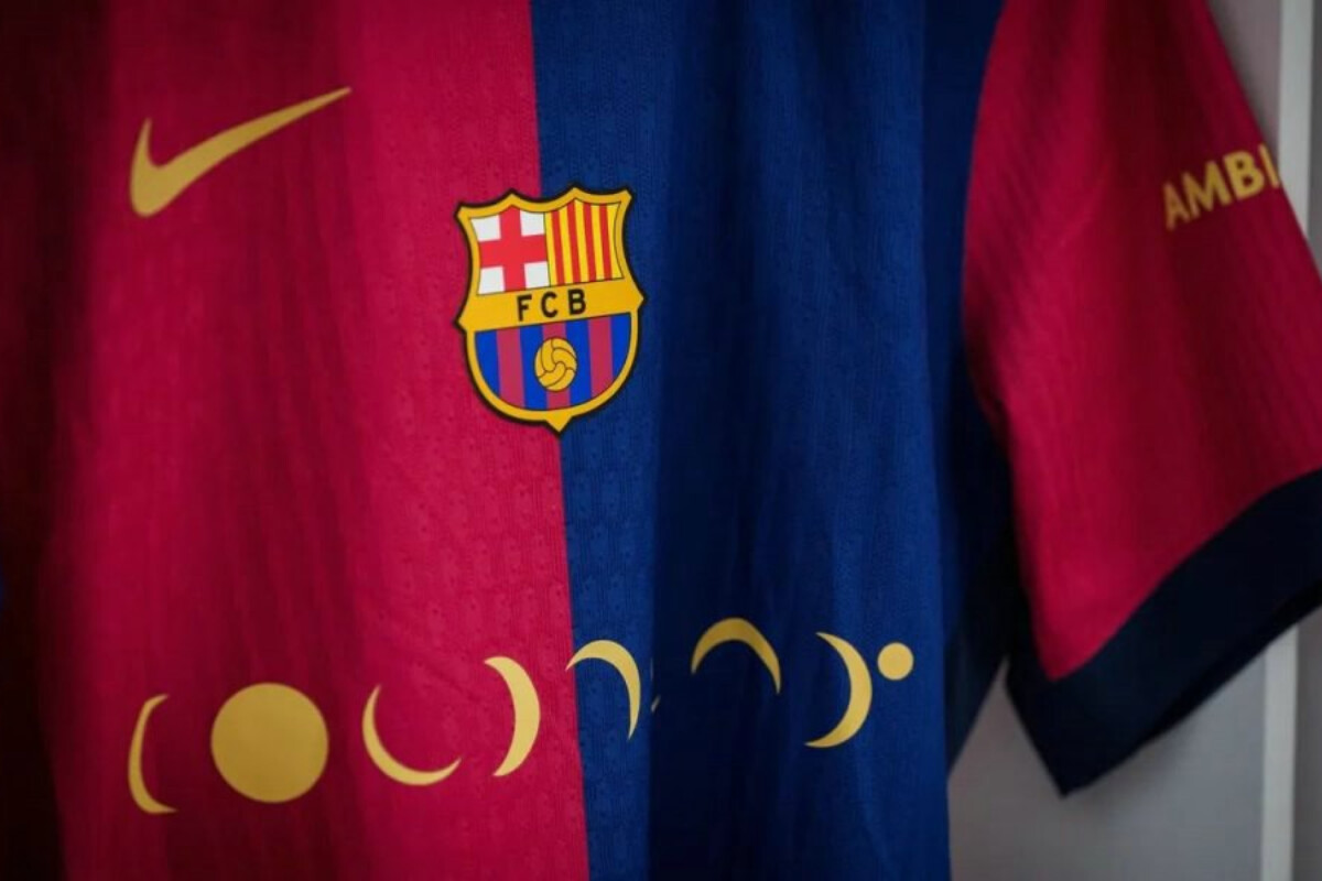 <p>"Barselona" Nike ilə yeni müqaviləyə əsasən 48-60 milyon avro daha çox qazanacaq</p>