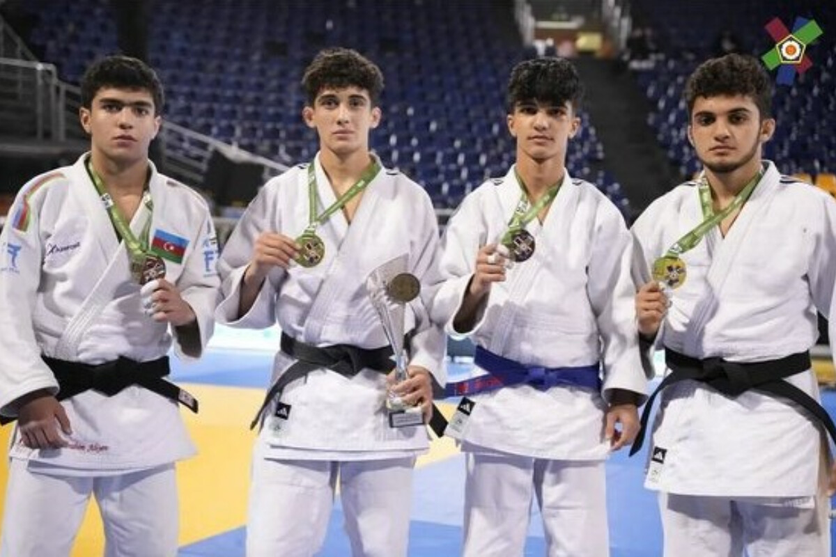 <p>Yeniyetmə cüdoçularımız AK-da 8 medalla ikinci olublar</p>