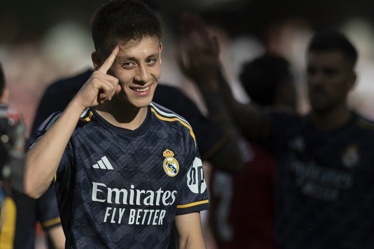 <p>Real Madrid Gülərlə bağlı qərar verib</p>