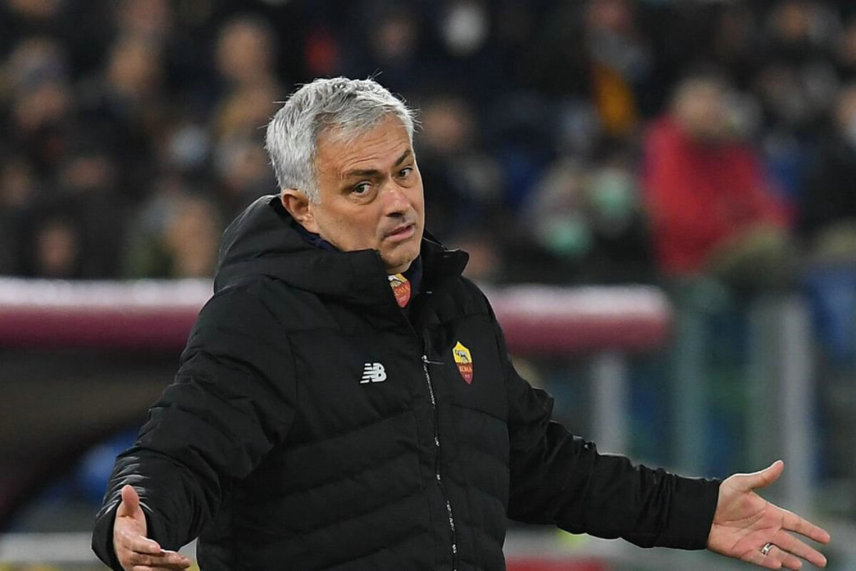 <p>Portuqaliyalı məşqçi Ronaldonun xidmətindən imtina edib</p>