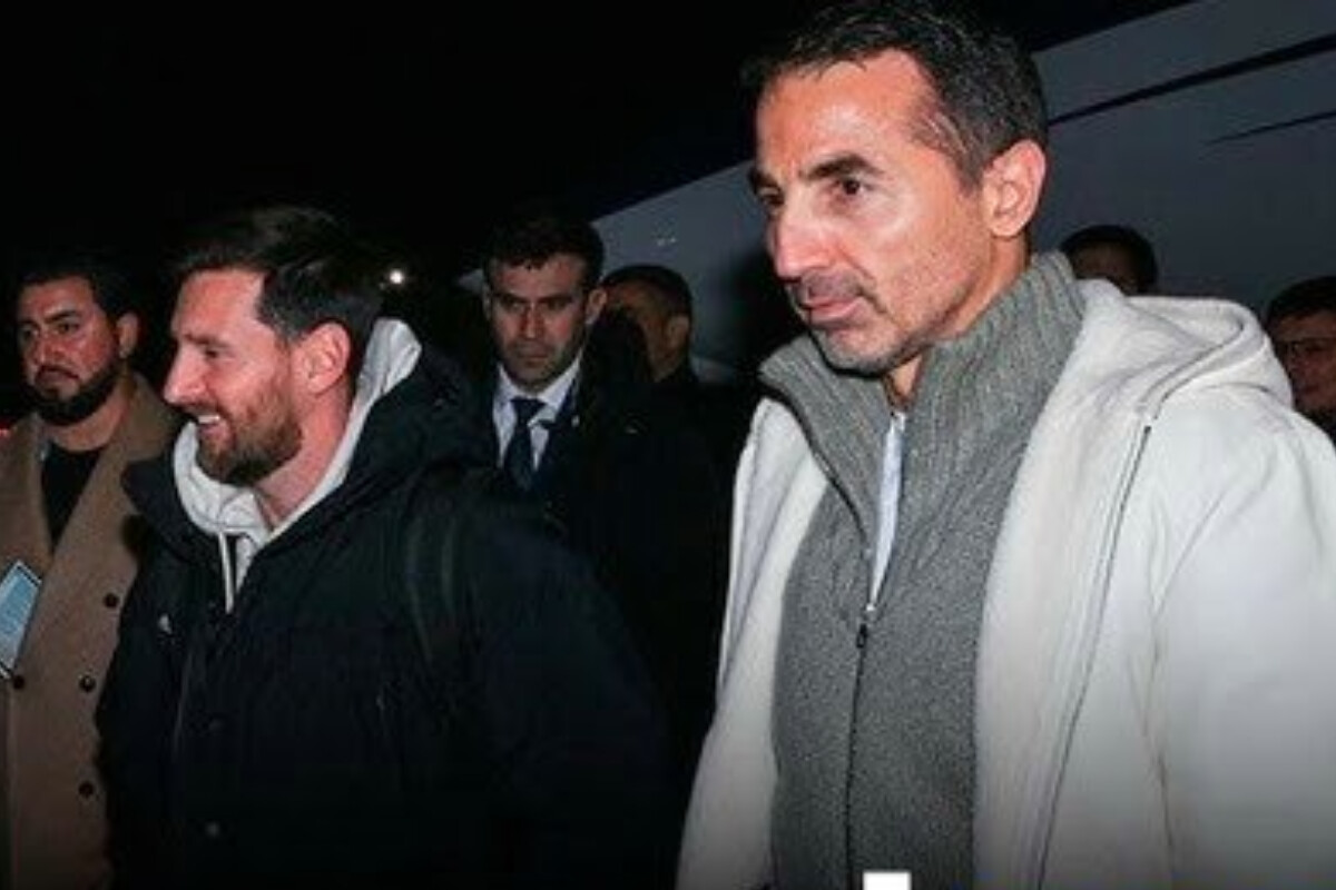 <p>Messi Bakıya gəlib</p>