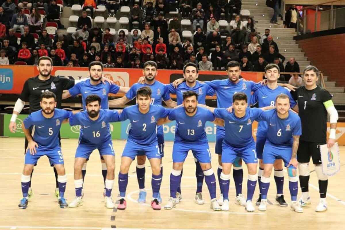 <p>Millimiz evdə İsveçlə sülh bağlayıb</p>