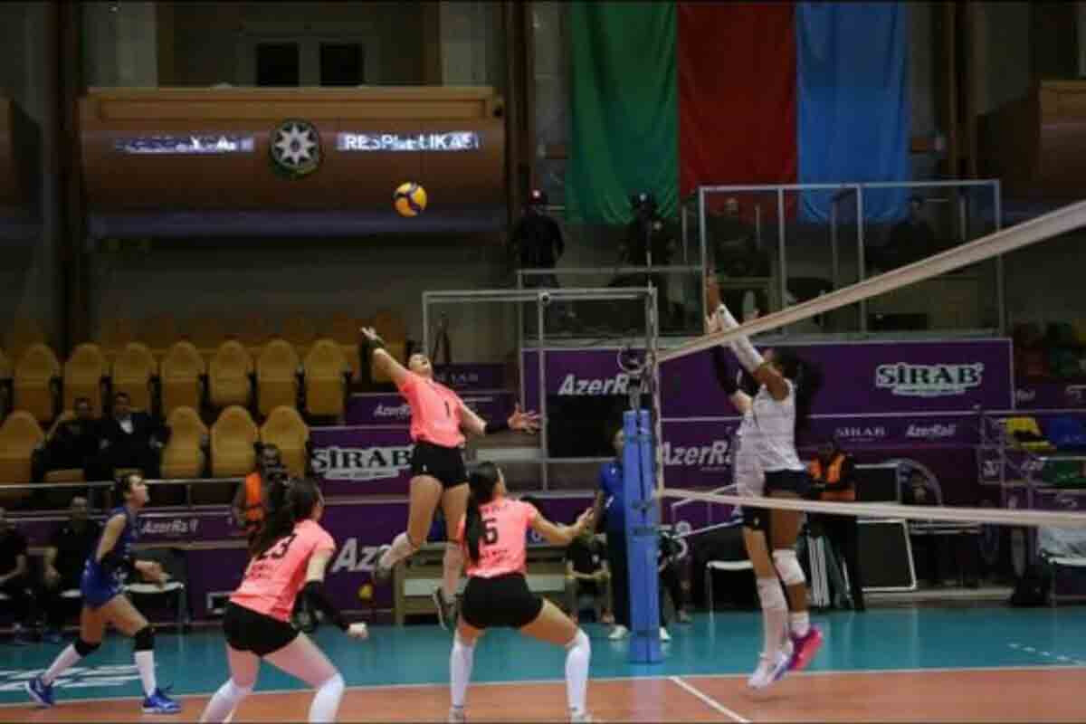 <p>Qadın voleybolçular beşinci tura çıxacaqlar</p>